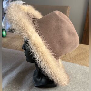 VTG Mr. John Jr. 100% Wool Excello Fedora Luxe Mink Fur Trim Hat Beige/cream OS